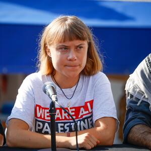 Rugala se i Trampu i Putinu, kao dete govorila u Ujedinjenim nacijama: Životna priča Grete Tunberg je sve samo ne obična