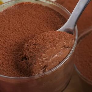 Čokoladni dezert od 3 sastojka: Ukusna kremasta poslastica bez jaja, mleka & brašna gotova je za tren oka