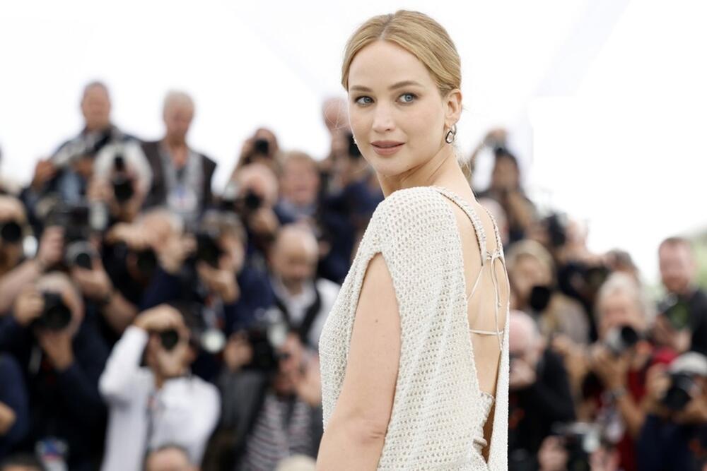 foto:  EPA/SEBASTIEN NOGIER