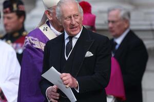 Kralj Čarls se oglasio, ori se Palata: Uputio dirljive reči koje su se čule širom Britanije