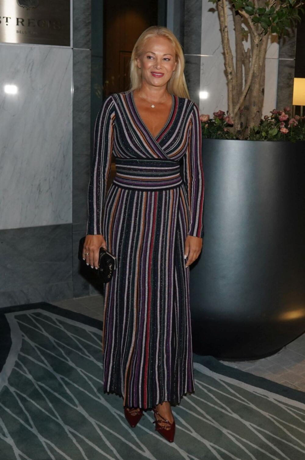 Ilda Šaulić u Missoni haljini s prugama u bojama duge