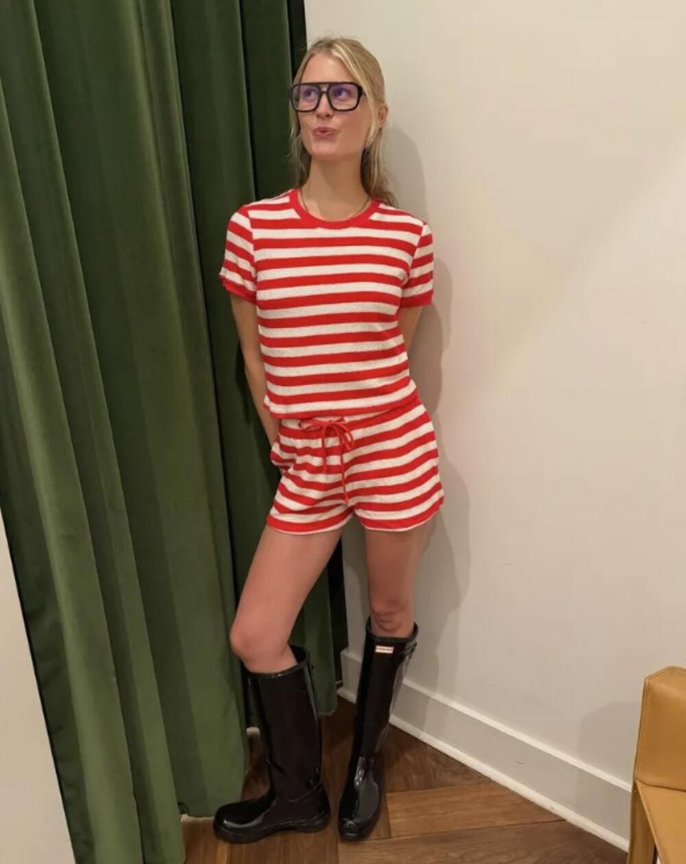 Nekada su bile rezervisane samo za kišne dane i boravak u prirodi, ali gumene čizme su u poslednjih nekoliko sezona postale pravi modni hit!