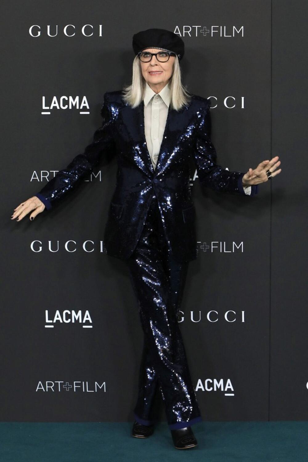 <p>Glumicu Dajen Kiton pamtićemo po brilijantim ulogama, osmehu i neponovljivom stilu kojim je inspirisala žene širom sveta da budu svoje i ne povinuju se pravilima.</p>