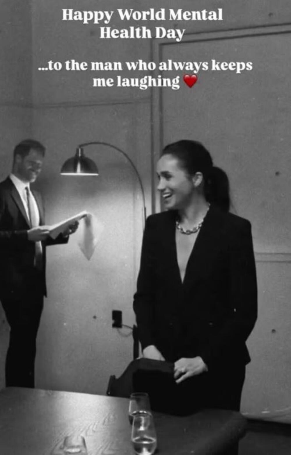 MEGAN SE SMEJE HARIJEVIM ŠALAMA I NJEMU TO IMPONUJE 