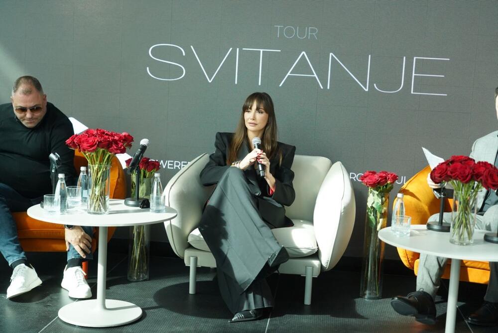 Emina Jahović najavila koncert u Beogradu