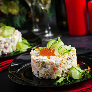 Glavni konkurent ruske i mimoze na slavskoj trpezi: Salata "SREĆA" s razlogom nosi ovo ime i morate da je probate