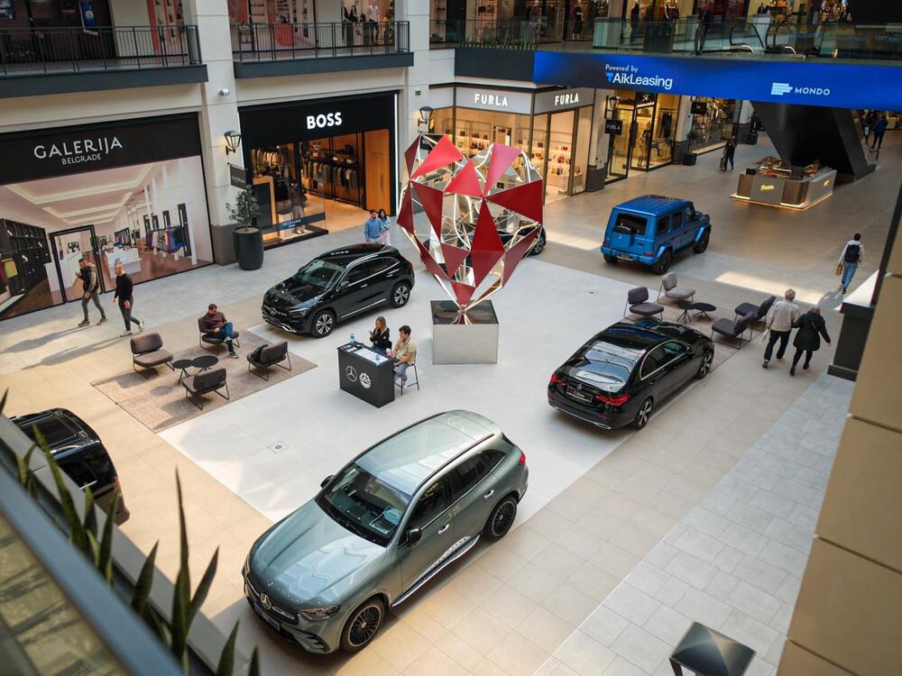 <p>Danas je svečano počela Galerija Automobila Srbije 2025, automobilski spektakl koji je Beograd pretvorio u centar automobilskog sveta. Manifestaciju organizuje Mondo, deo kompanije WMG (Wireless Media Group).</p>