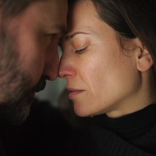 On je vara, ona mu oprašta. I oprašta. I oprašta. Zašto? 10 razloga zašto žene ostaju u braku nakon muževljeve preljube