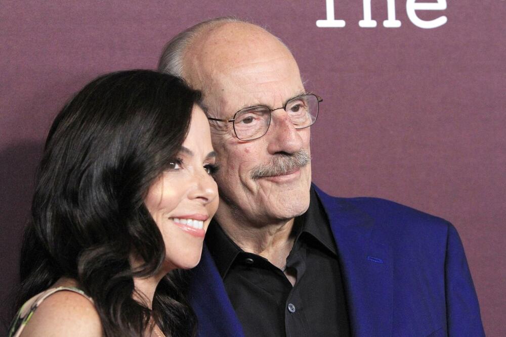 Lisa Lojakono i Kristofer Lojd su u braku od 2016. godine, a u vezi od 2012.