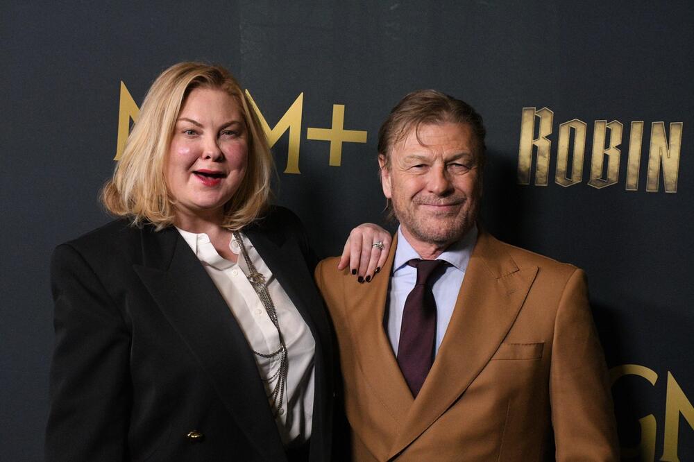 Ešli Mur Bin i Šon Bin na premijeri serije 'Robin Hud' u Los Anđelesu