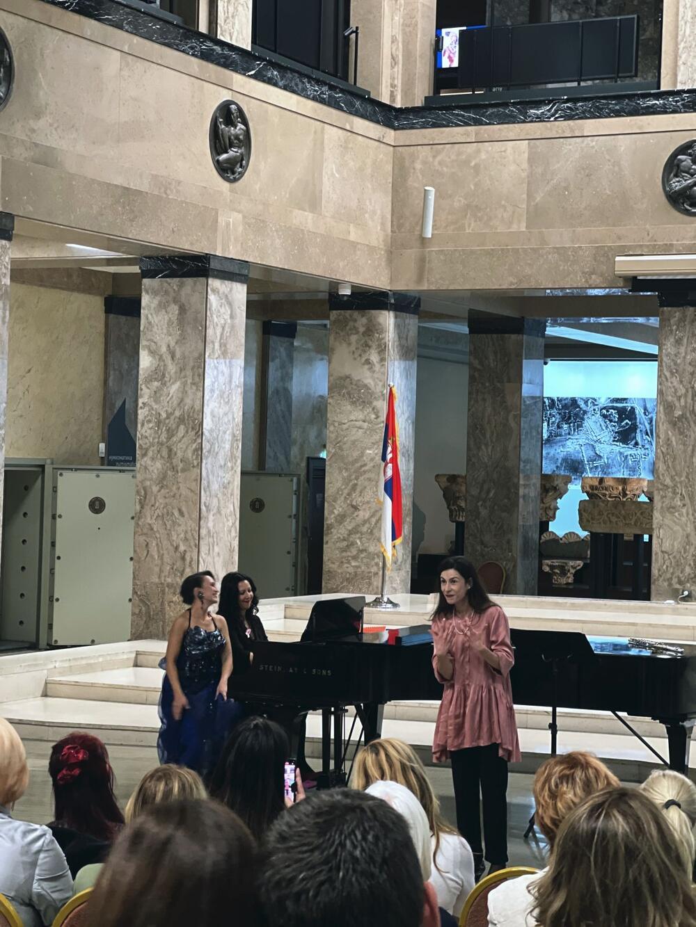 Ružičasti koncert dirnuo Beograd do suza