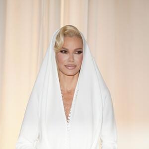 Zavodljivi, hipnotišući & ženstvenost u bočici: Omiljeni parfemi Nataše Bekvalac otkrivaju delić njene senzualnosti