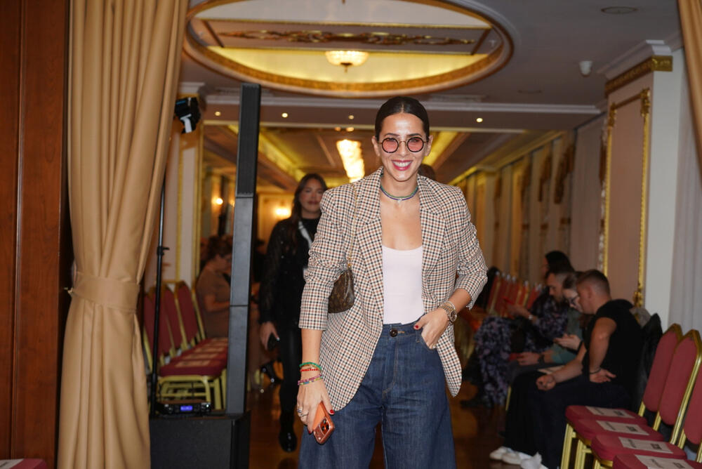 IVANA JE KRALJICA ULIČNE MODE I MNOGE ŽENE JE KOPIRAJU 