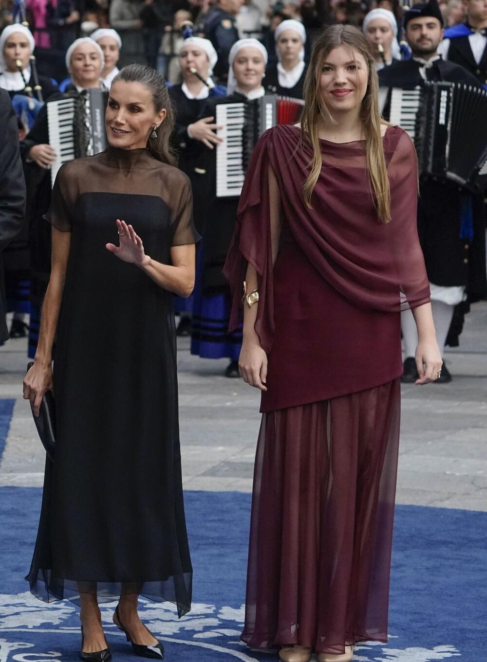 Kraljica Leticija i princeza Sofija od Španije na dodeli Nagrada princeze od Asturije u Ovijedu