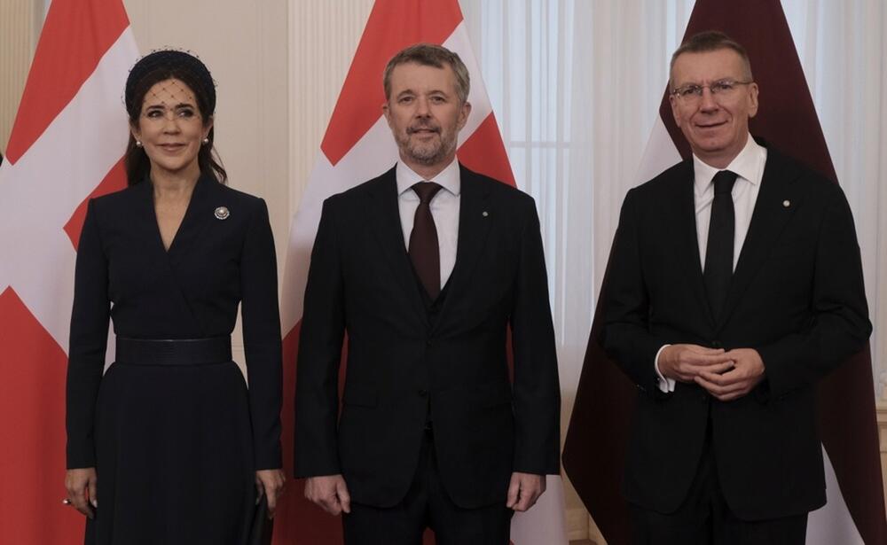 <p>Ako imate jednu ovakvu haljinu u ormaru ne morate da brinete šta ćete obući ako vam iznenada iskrsne neki važan događaj </p>