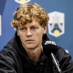 Siner razbucao priče o ljubavnom trouglu: Ko je lepa Bosanka koja je ljubila Šumaherovog sina, a sad zgodnog tenisera?