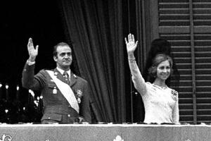 Ubio rođenog brata, imao 5.000 ljubavnica, nije umeo da odbije milione: Turbulentan život osramoćenog bivšeg kralja