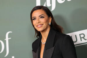 Palačinke po receptu Eve Longorije morate da probate: Vazdušaste su i mekane, spremaju se brzo i lako & mame na još