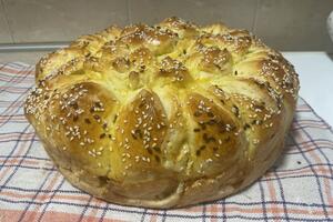 Mekana i suđerasta, nestaje dok kažeš keks: Sunce masna pogača iz starog bakinog kuvara (RECEPT)