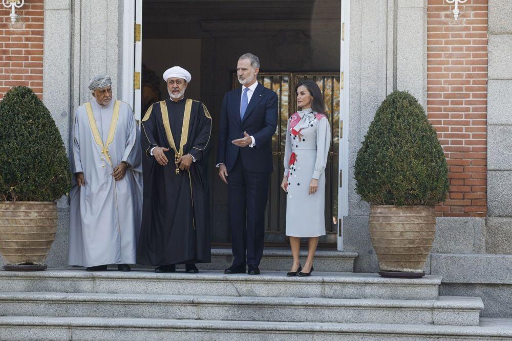 <p>Ručni rad na ovoj kreaciji oduševio je ljubiteljke mode širom sveta </p>