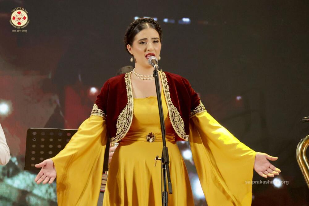 <p>U okviru globalnog festivala „One World, One Family“, koji okuplja umetnike iz više od 100 zemalja sveta, Orkestar Danijela nastupio je 30. oktobra u Indiji i još jednom potvrdio svoj međunarodni ugled prepoznatljivim zvukom i snažnom umetničkom energijom.</p>