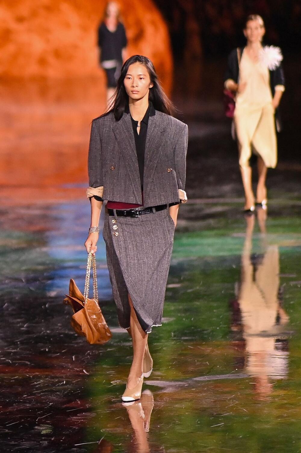 Chanel suknja od vune