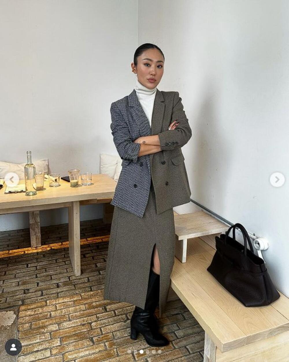 <p>Godinama je ovaj model suknje smatran delom bapskog stila, ali dizajneri su odlučni da to promene. I trendseterke su oduševljene ovim povratkom klasici!</p>