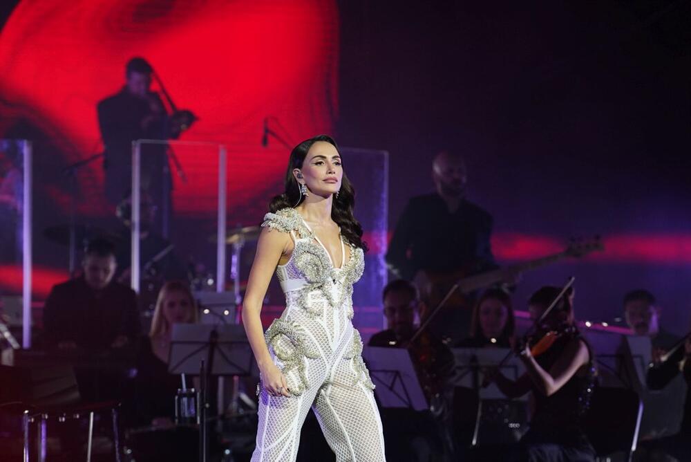 Emina Jahović na koncertu u Beogradu