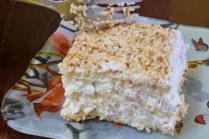 Slana prevrnuta susam torta gotova za 15 minuta: Najkremastije hladno slavsko predjelo savršeno uz pečenje i sarmu