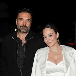 Damski, s merom & bez greške: Stajling Jelene Tomašević na Emininom koncertu je lekcija o tome kako koristiti detalje