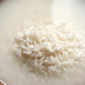 Za brži rast, cvetanje, protiv štetočina... Fermentisana pirinčana voda se pravi za 2 sekunde, a biljke je obožavaju