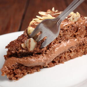 Rigojanči je s razlogom jedan od najpoznatijih čokoladnih kolača na svetu: Ako vam treba slavski dezert, ovaj je savršen