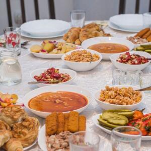 Aranđelovdan ove godine pada PETAK: 5 najlepših posnih jela zbog kojih će gosti zavoleti hranu bez trunke mesa