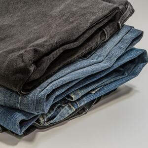 Na farmerkama su se pojavile bele linije nakon pranja: Trik pomoću kojeg će biti kao nove, a ne košta skoro ništa