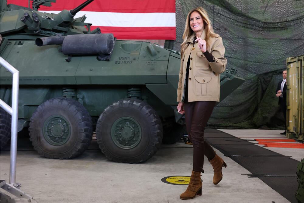 Melanija Tramp u vojnoj bazi u Severnoj  Karolini