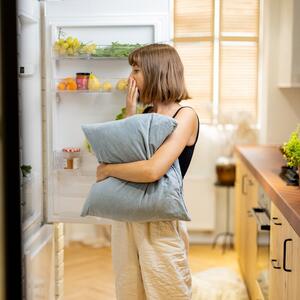 Vi spavate, a one tope salo: 7 ukusnih namirnica u kojima možete da uživate ako ogladnite uveče