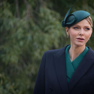 Moć i elegancija isijavaju iz stajlinga Šarlin od Monaka: Princeza oduševila u haljini omiljene dizajnerke Kejt Midlton