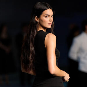 Maska za lice Kendal Džener koja smanjuje pore i uklanja akne: Samo dva sastojka transformisaće vaš izgled