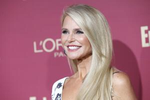 "To je nešto što radim već 40 godina!" Kristi Brinkli u 72. godini izgleda decenijama mlađe zbog brze jutarnje navike