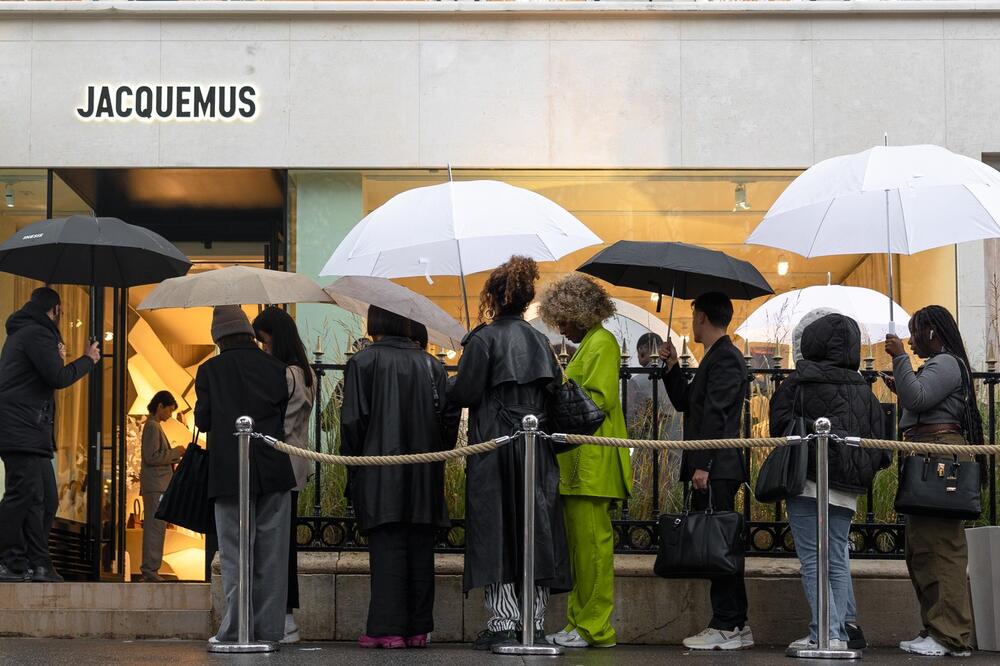 Jacquemus je napravio senzaciju novom torbom i reklamnom kampanjom