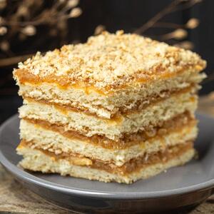 Za najsočniji dezert od jabuka se ne pravi testo: Sipani kolač se pravi na brzinu, a kuća miriše dva dana