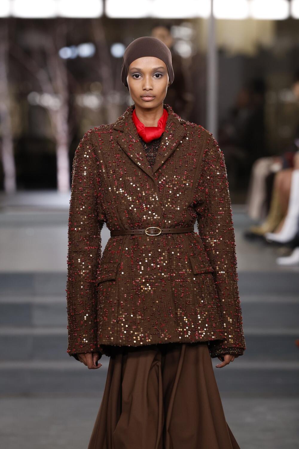 Šljokičasti sako predstavljen na reviji Tory Burch