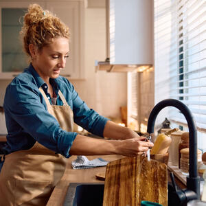 Svi prave minimum jednu grešku svaki dan: 9 stvari koje nikad, ali nikad ne treba da bacate u sudoperu