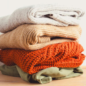 Kako da operete džempere da ostanu mekani? 5 "trikova" zbog kojih će biti kao da ste ih tek kupili