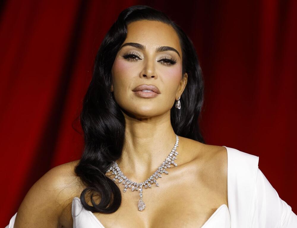 Kim Kardašijan pokazala kako je ukrasila kuću pred Božić