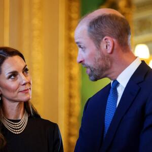 Na očigled svih uputio joj opomenu: Princ Vilijam dao tajni znak Kejt Midlton, ali kamere su ih otkrile