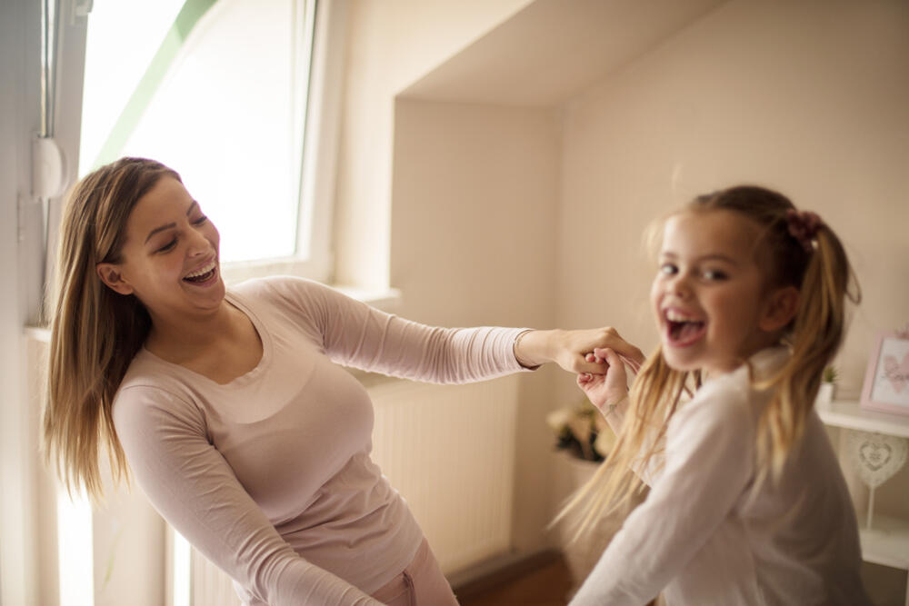 Roditeljstvo, Ples, Porodica, Majka i ćerka