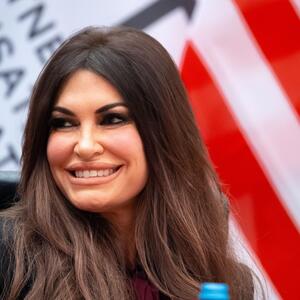 Gore od "pačijeg", a postalo ženska opsesija? Šta je "Mar-a-Lago lice" lice za kojim lude obožavateljke Donalda Trampa?