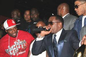 Šta je iza neprijateljstva Fifti Senta i Pi Didija? Počelo je sitnim čarkama, a došlo do dokumentarca koji obara rekorde