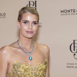 U boji ljubavi & otmeno: Bratanica princeze Dajane odala počast tetki i podsetila svet na njena legendarna izdanja